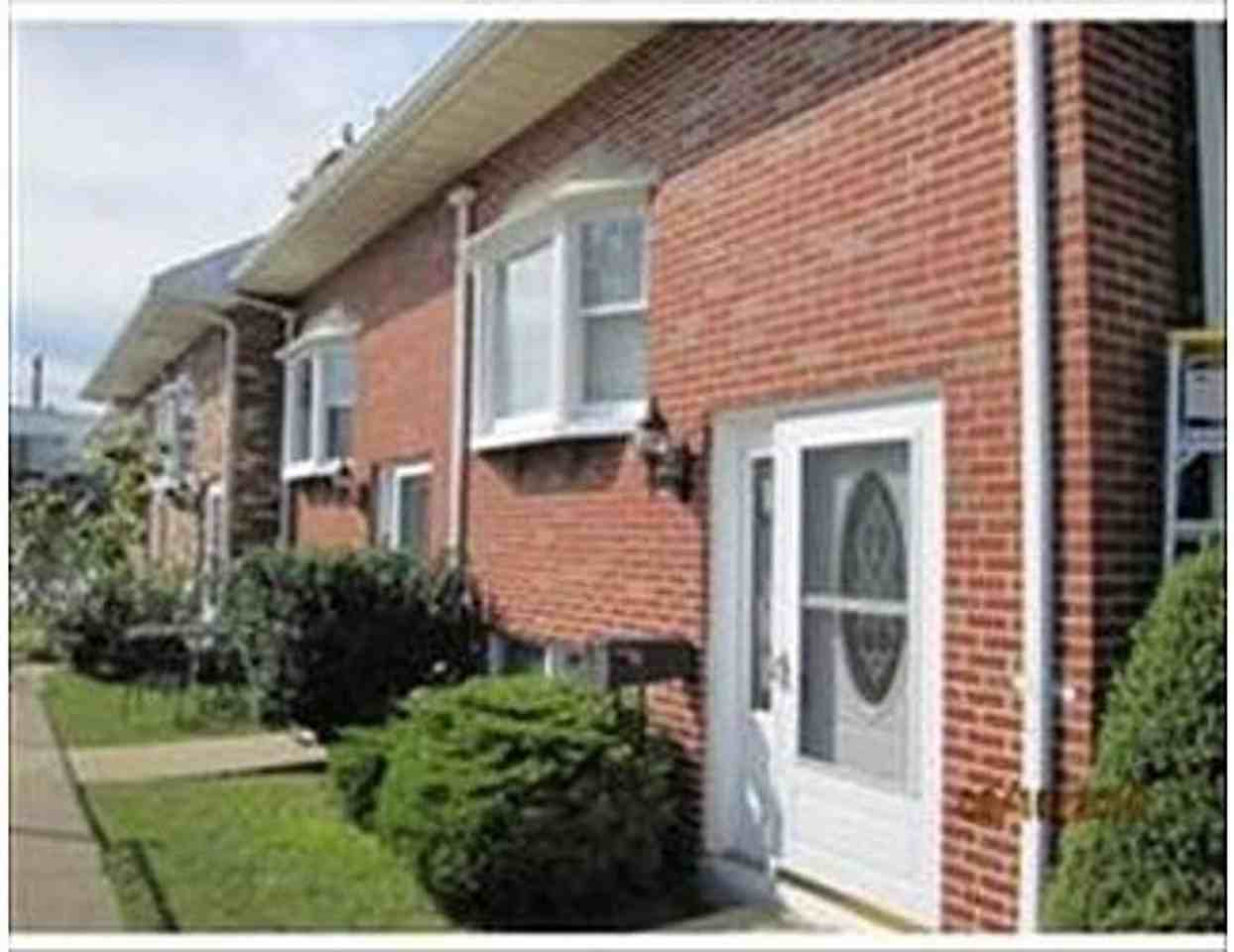 570 Revere St #6 - Photo 2 of 16