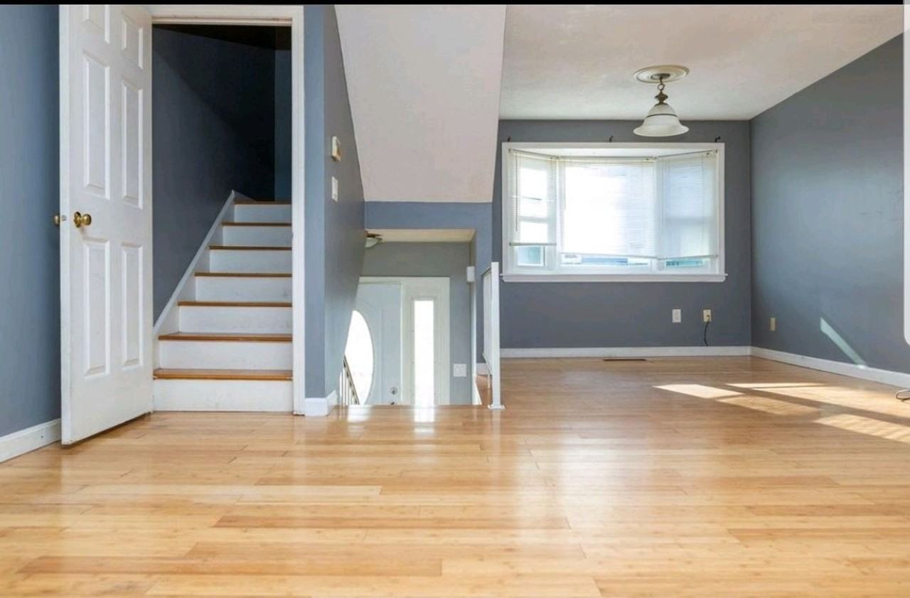 570 Revere St #6 - Photo 5 of 16