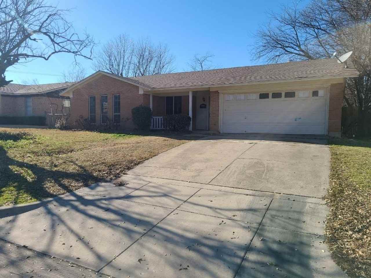 3240 Indio St - Photo 2 of 7