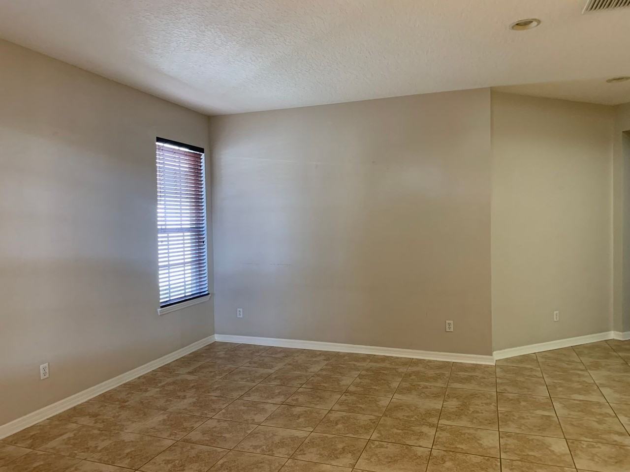 12653 Arley Dr - Photo 4 of 50