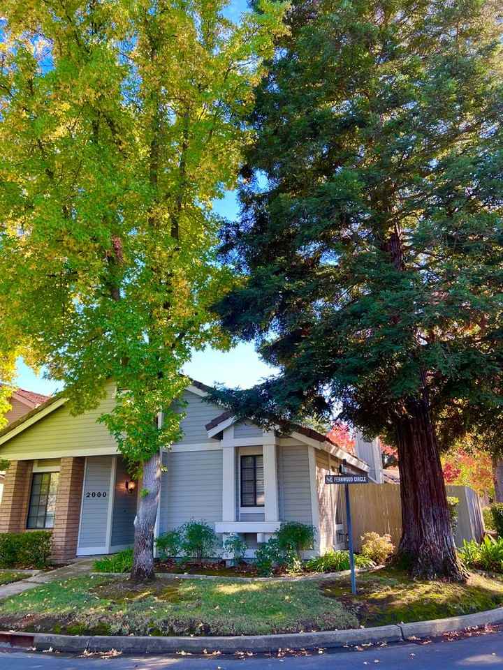 2000 Fernwood Cir - Photo 2 of 26