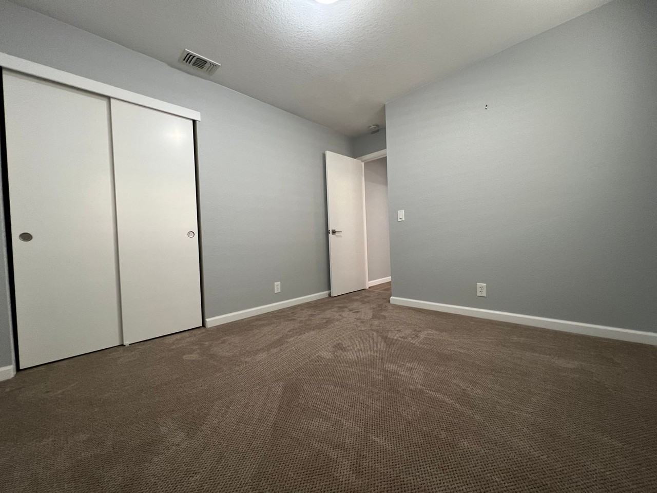 2000 Fernwood Cir - Photo 7 of 26