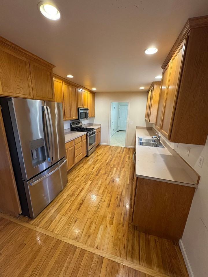 3112 Richard Pl - Photo 4 of 22