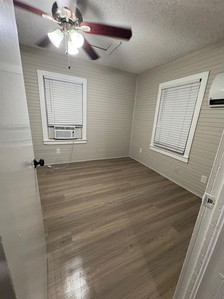 3604 N Terry St - Photo 6 of 13