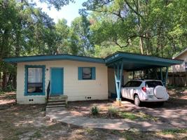 featured image of 1643 Sharkey St