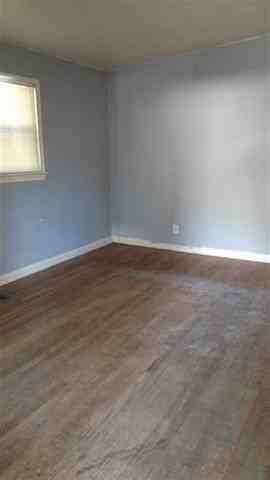 1643 Sharkey St - Photo 6 of 8