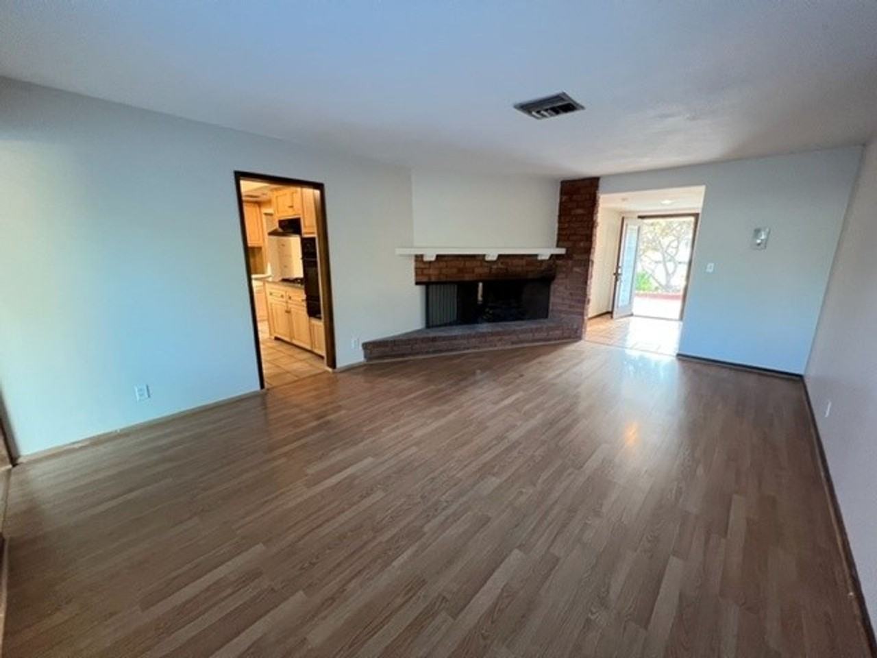 616 S Archer St - Photo 3 of 50