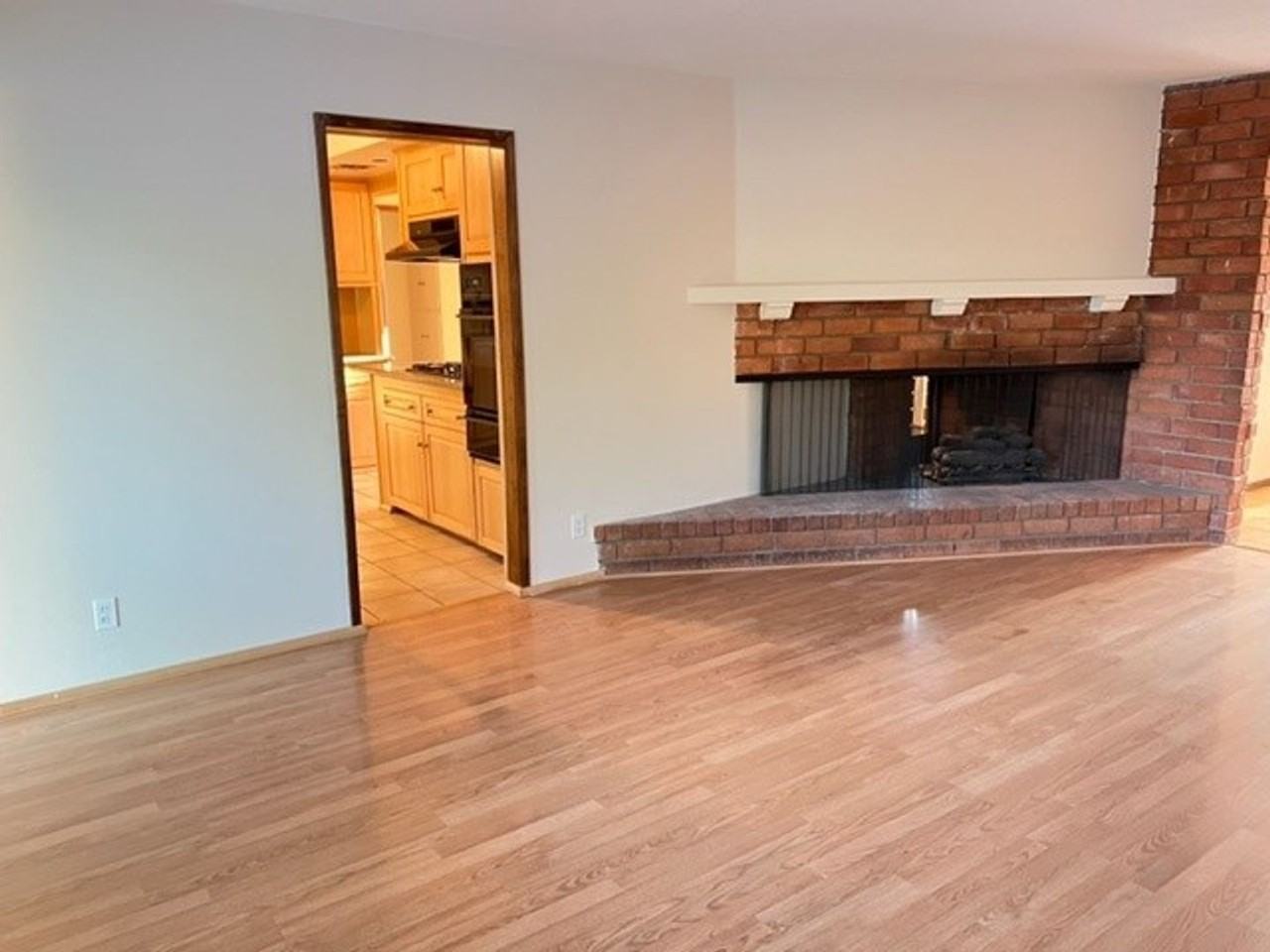 616 S Archer St - Photo 5 of 50