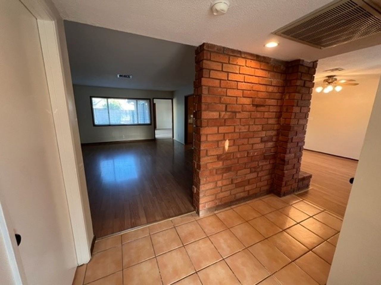 616 S Archer St - Photo 3 of 50