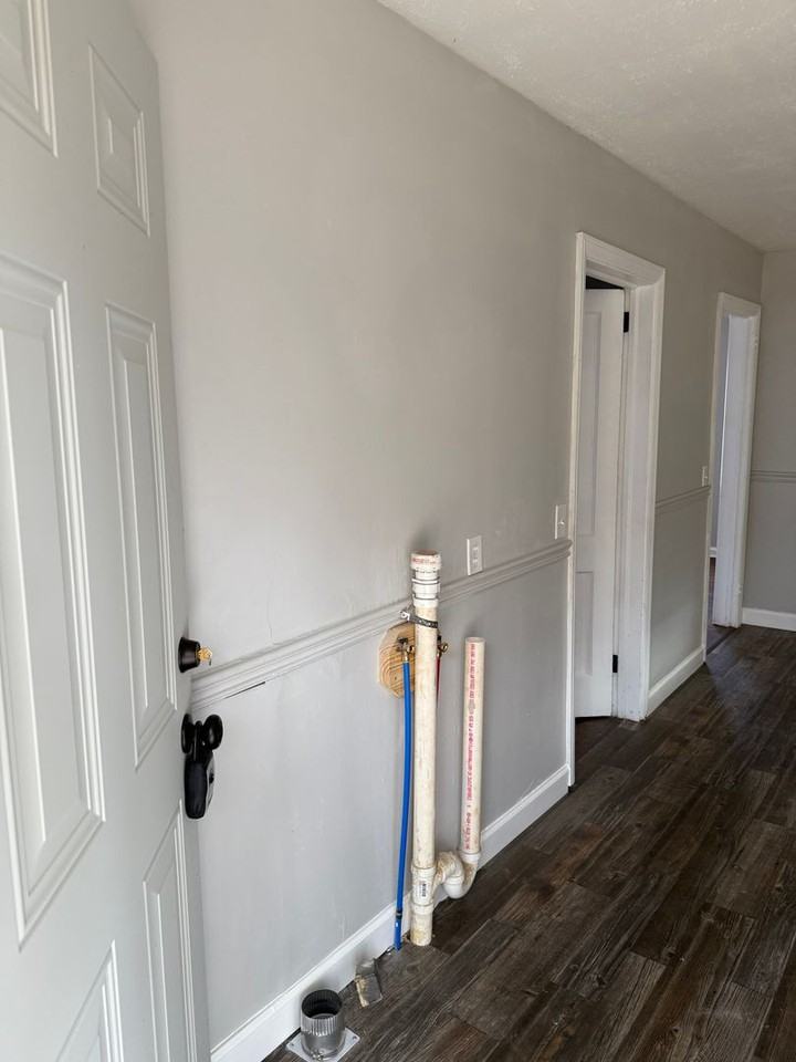 1705 Hoover St - Photo 3 of 14