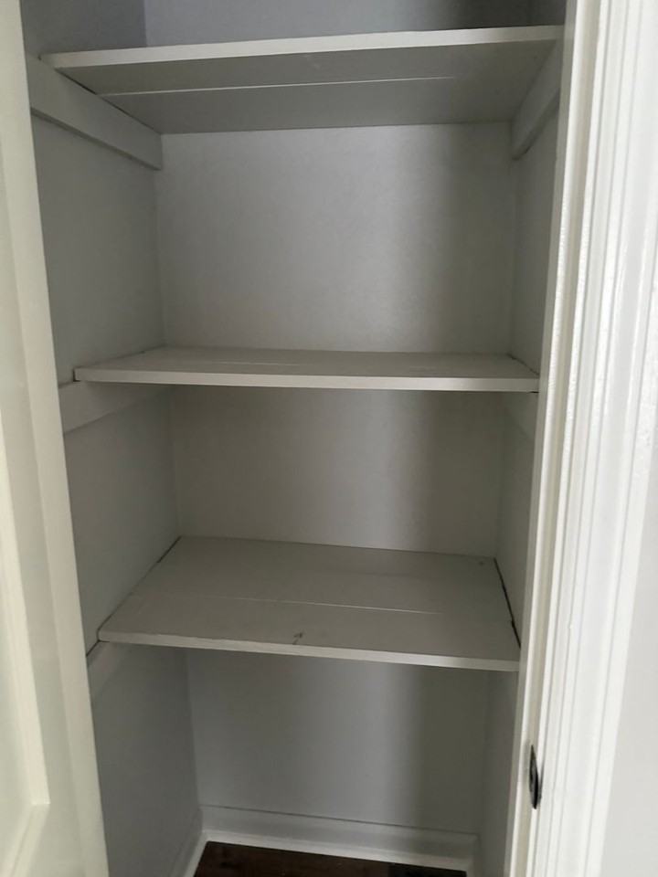 1705 Hoover St - Photo 6 of 14