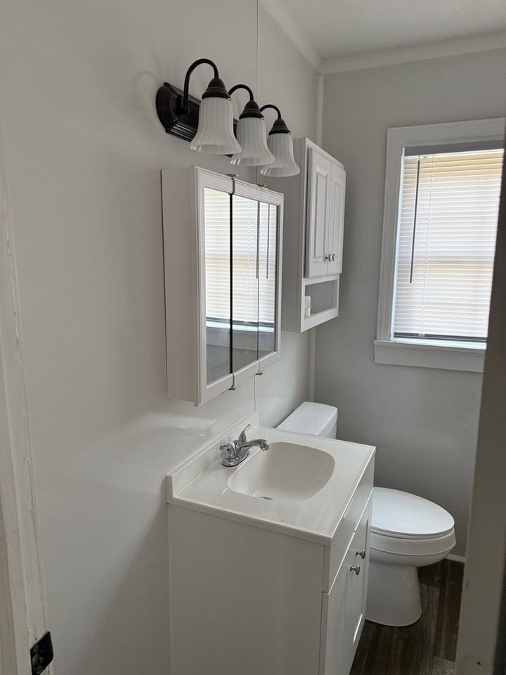 1705 Hoover St - Photo 7 of 14