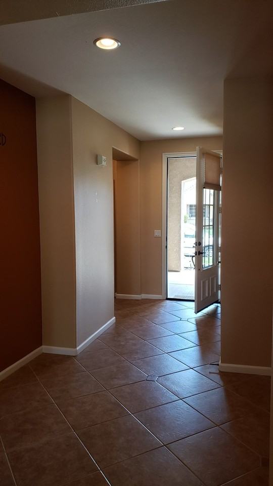 2625 Long Ter - Photo 3 of 34