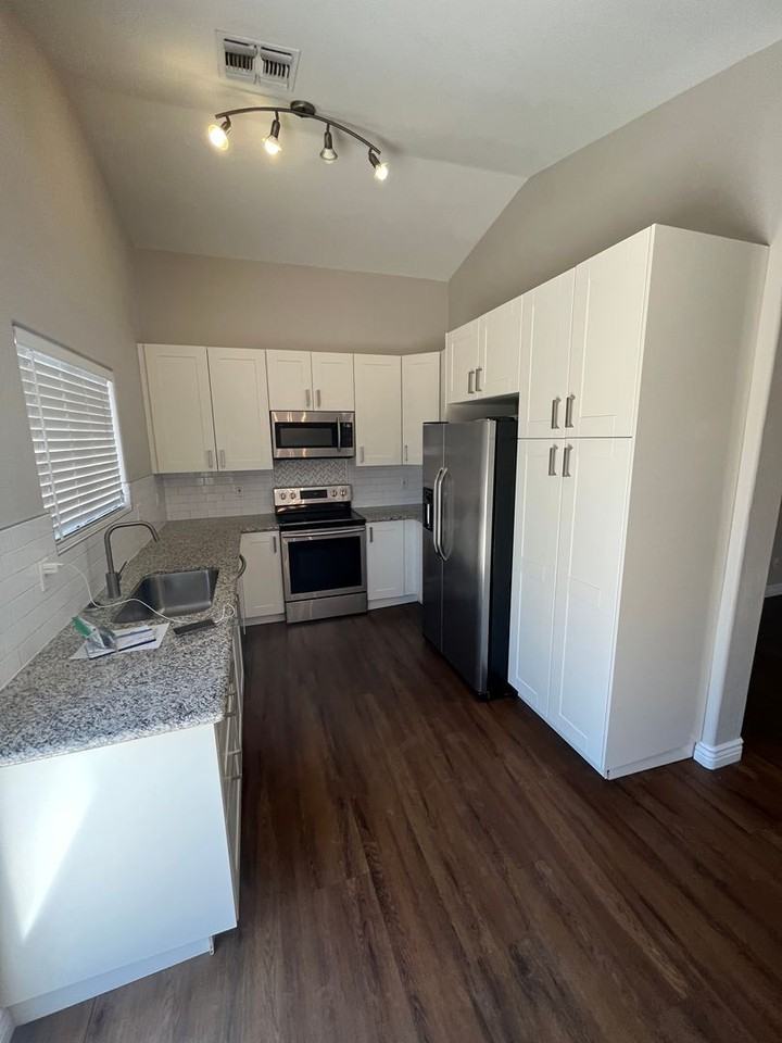 13589 W Ocotillo Ln - Photo 2 of 21