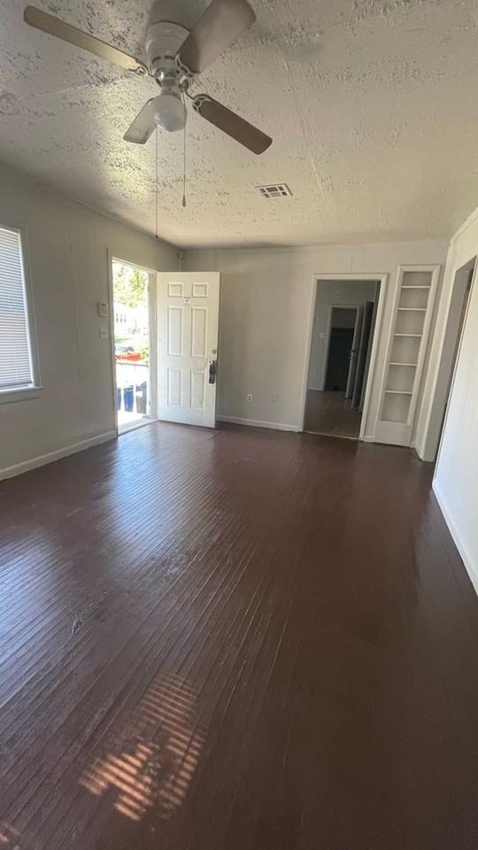 1931 N Florence Pl - Photo 2 of 11