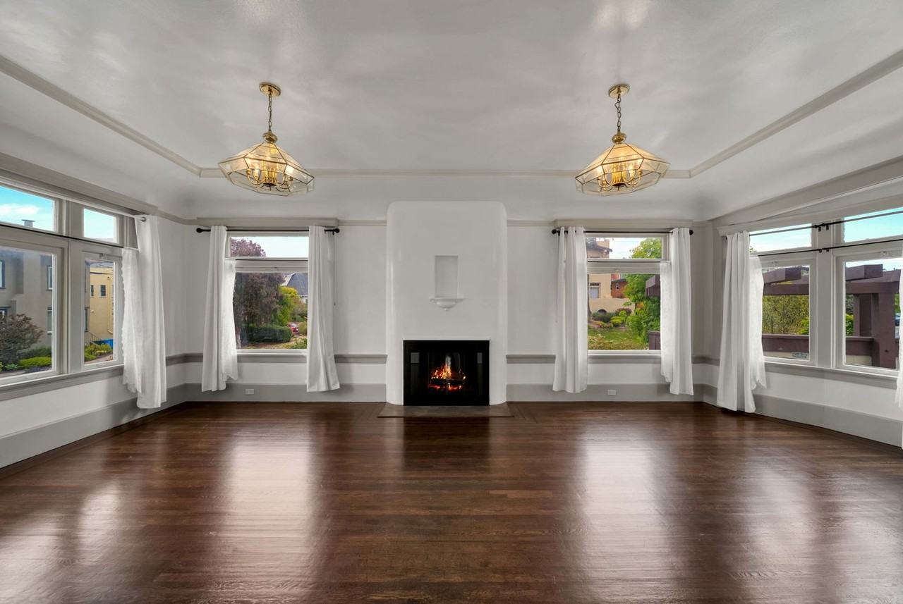 155 Paloma Ave - Photo 5 of 50