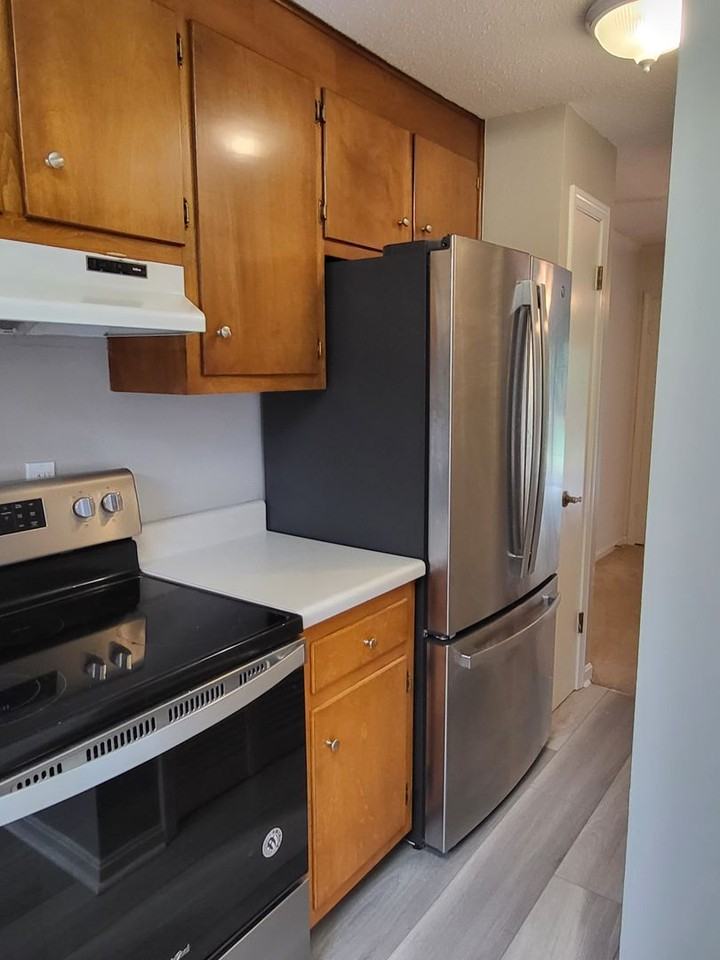 210 22nd St N - Photo 4 of 16