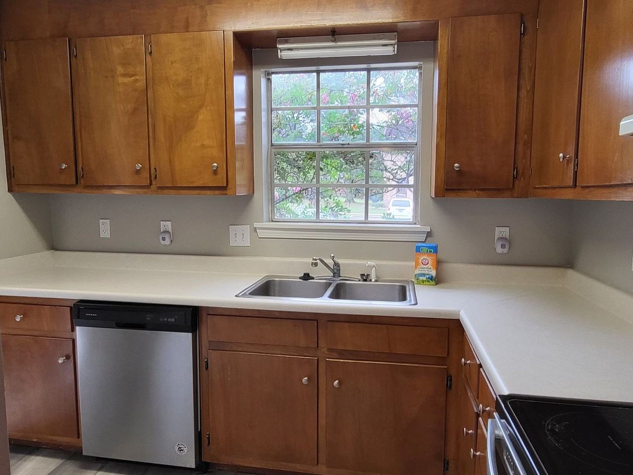 210 22nd St N - Photo 6 of 16