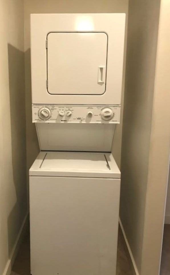 1012 Marquez Pl #304B - Photo 7 of 17