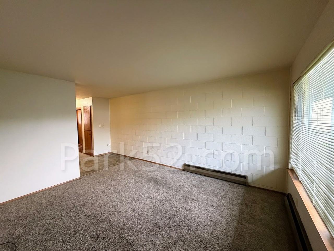 3402 S 54th St #03 - Photo 5 of 11