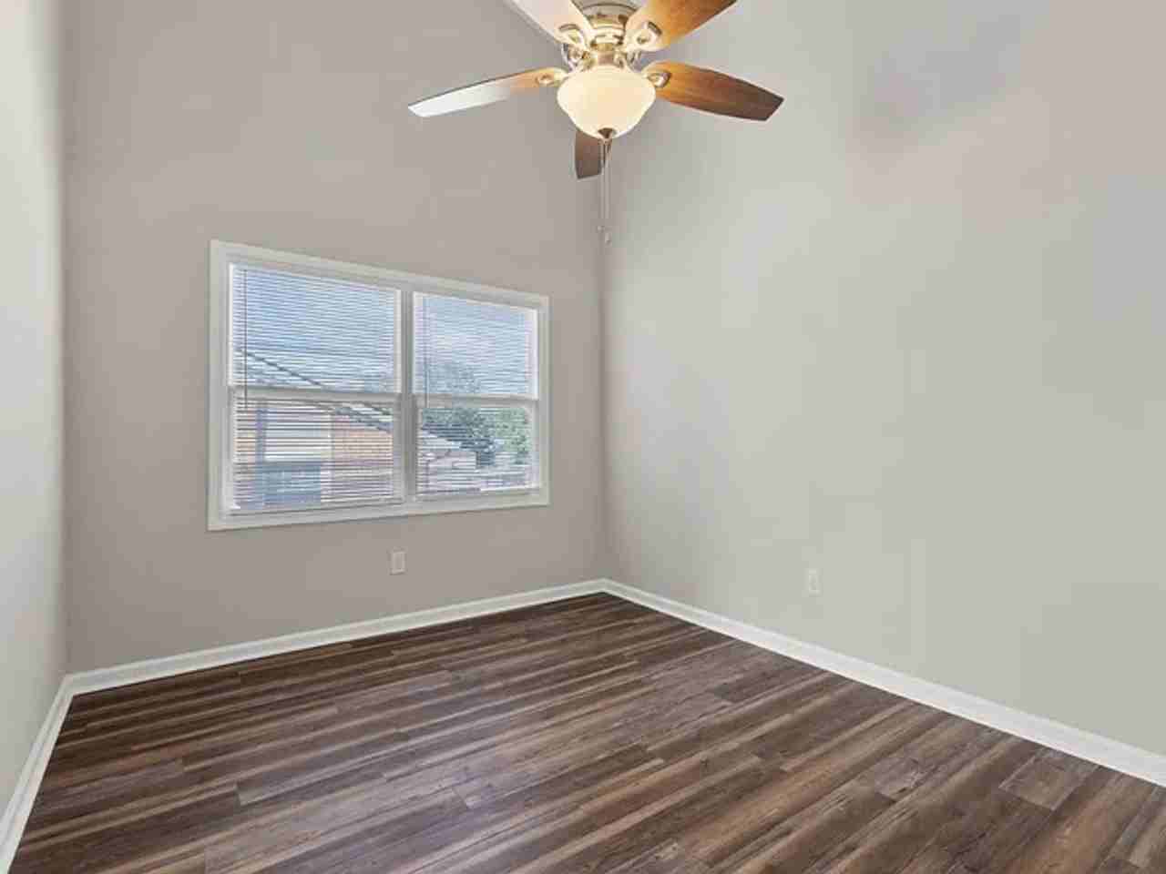 3469 Colonnade Dr - Photo 3 of 9