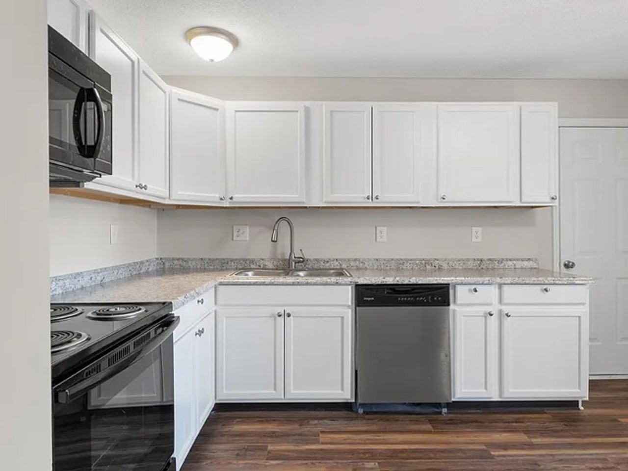 3469 Colonnade Dr - Photo 5 of 9