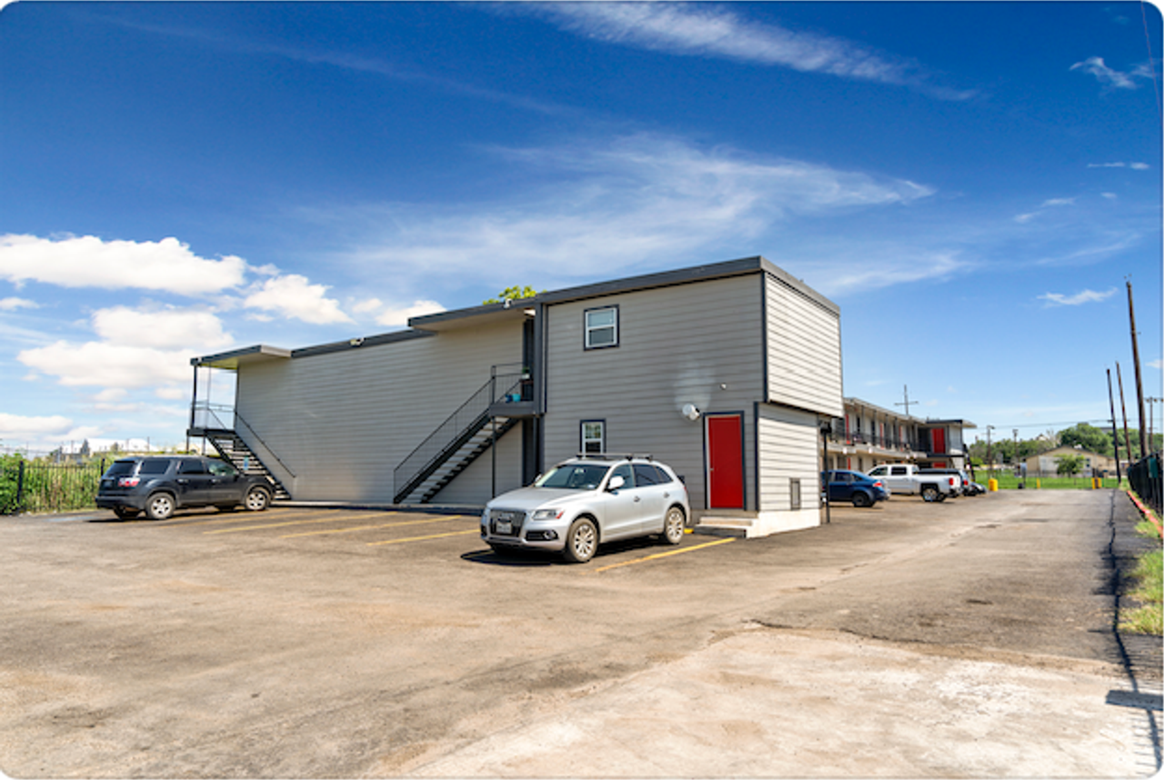 Summer Rose Apartments - Photo 3 of 12