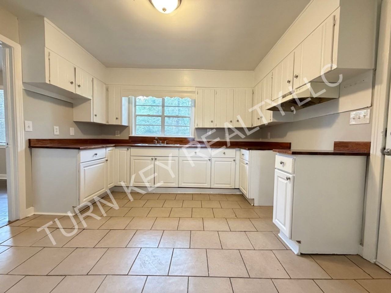 908 Five Mile Rd - Photo 5 of 12