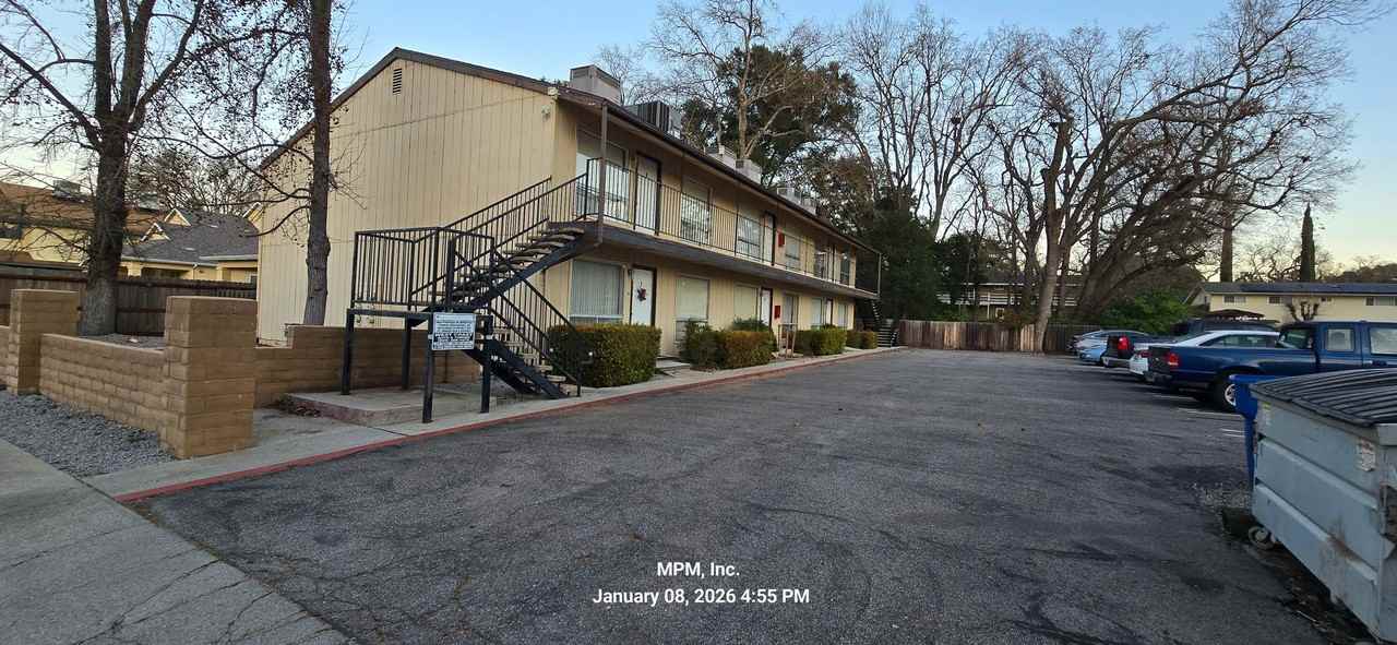 8125 Amapoa Avenue - Photo 4 of 5