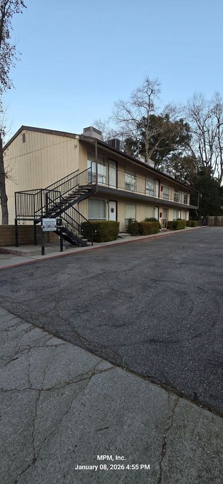 8125 Amapoa Avenue - Photo 5 of 5