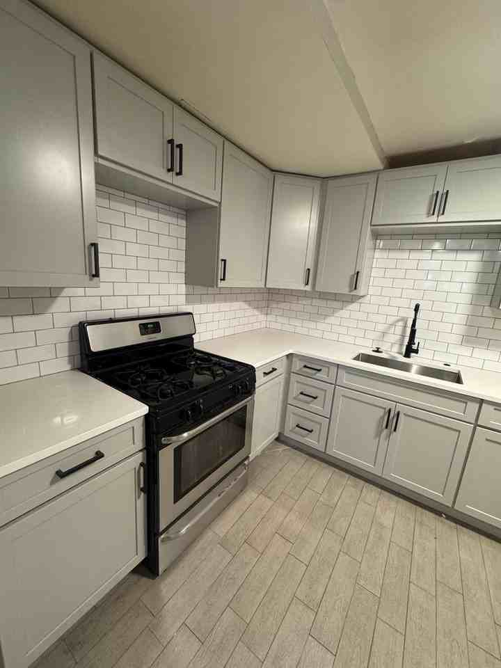 4350 Decatur St - Photo 4 of 14