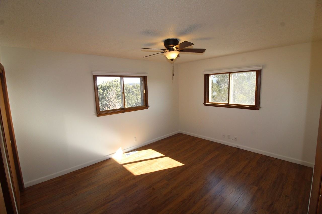 601 La Bajada - Photo 7 of 17