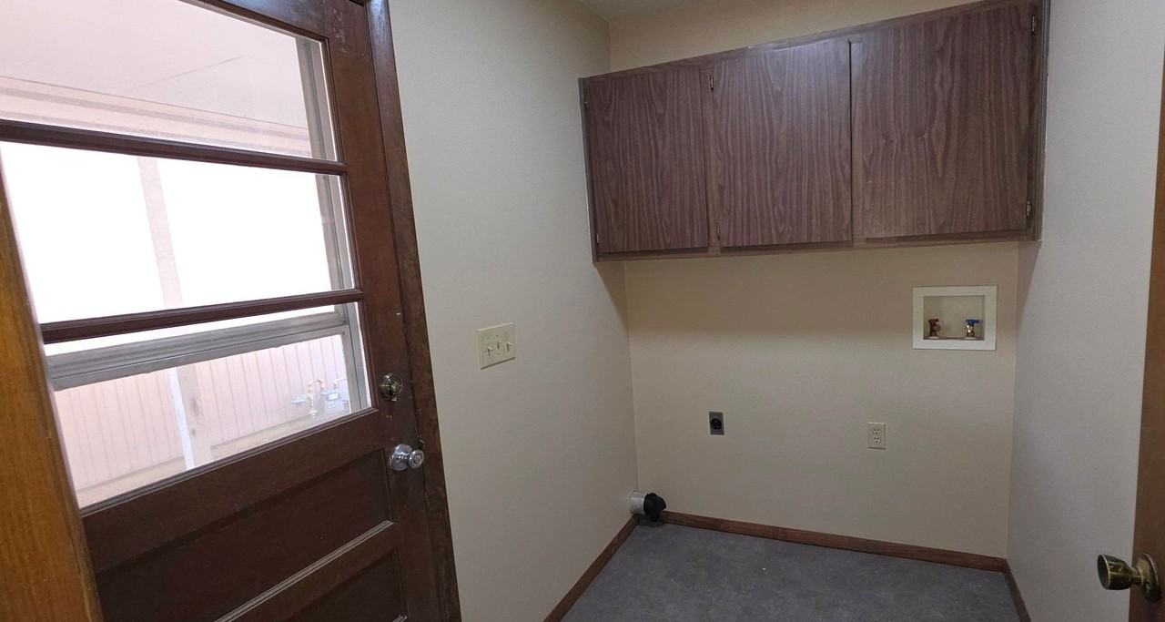 2349 S National Ave - Photo 4 of 8