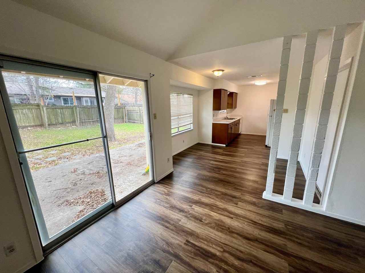 2619 Baxter Dr - Photo 4 of 14