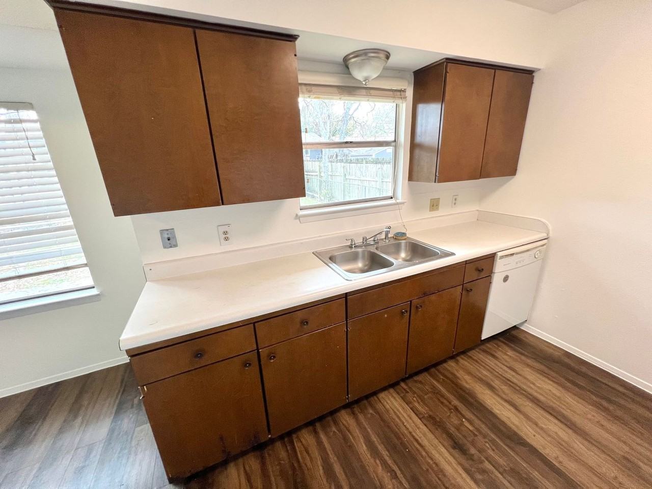 2619 Baxter Dr - Photo 6 of 14