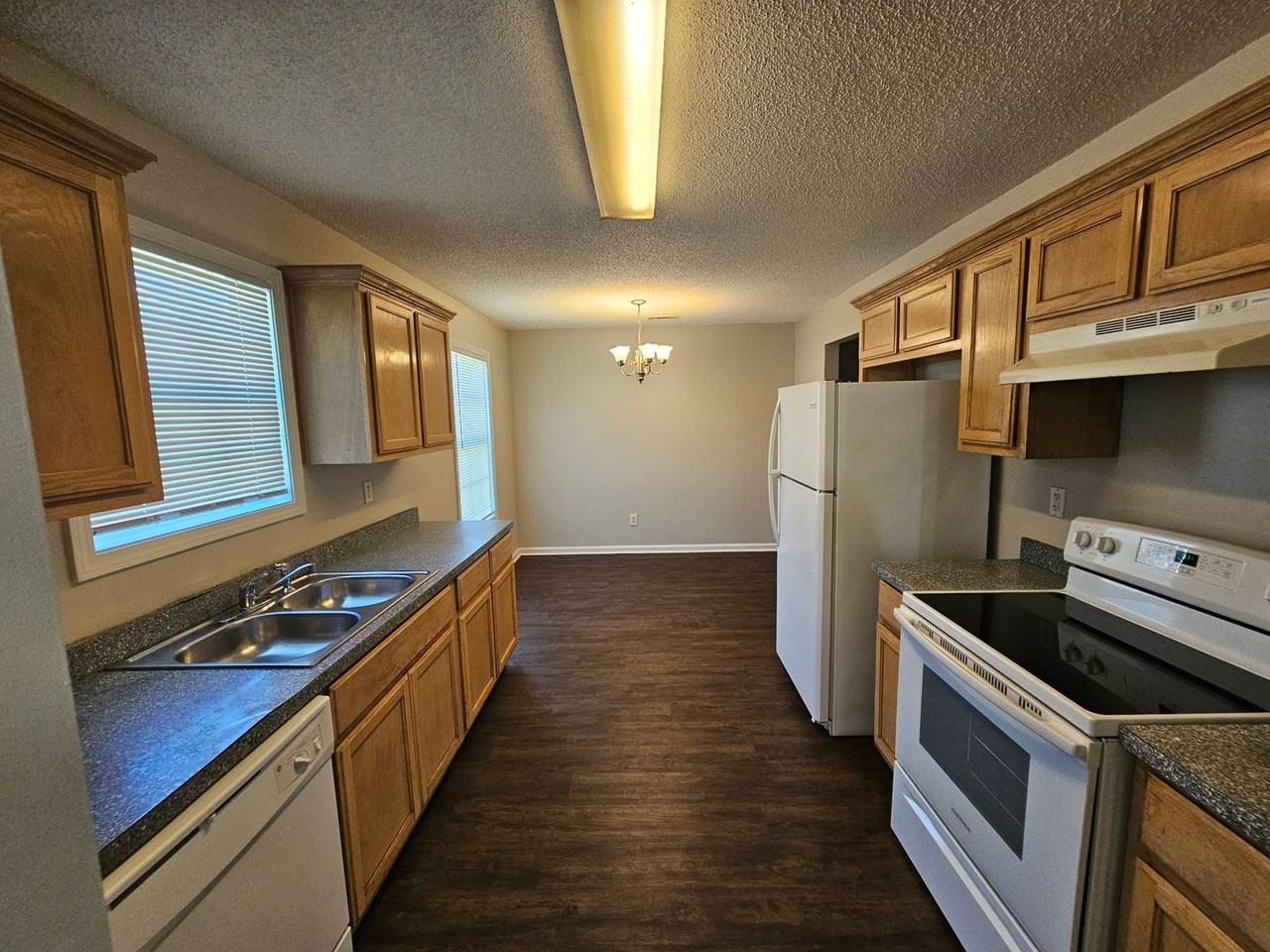 311 Willow Way - Photo 5 of 11