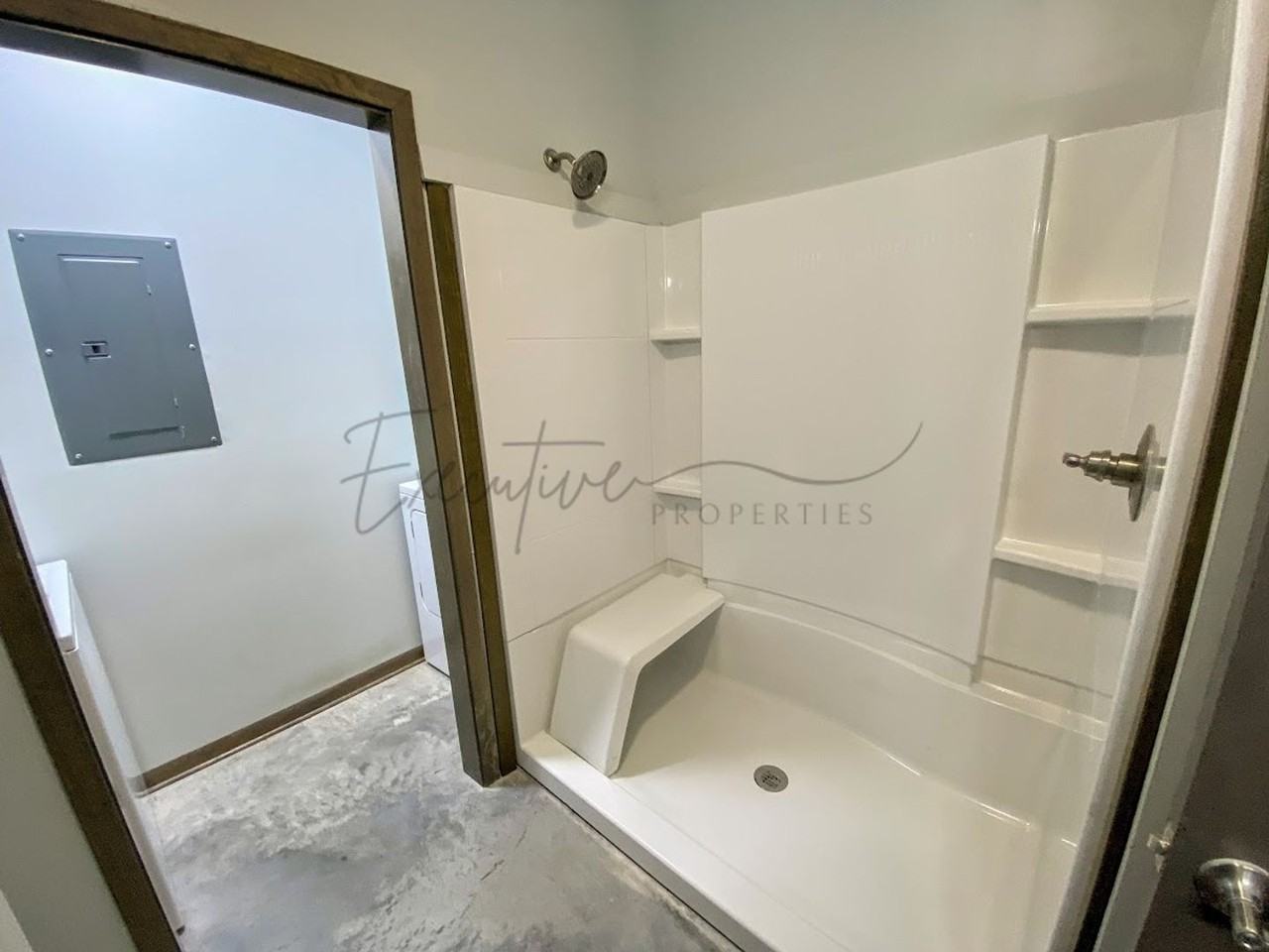 144 Arlington Dr - Photo 7 of 10