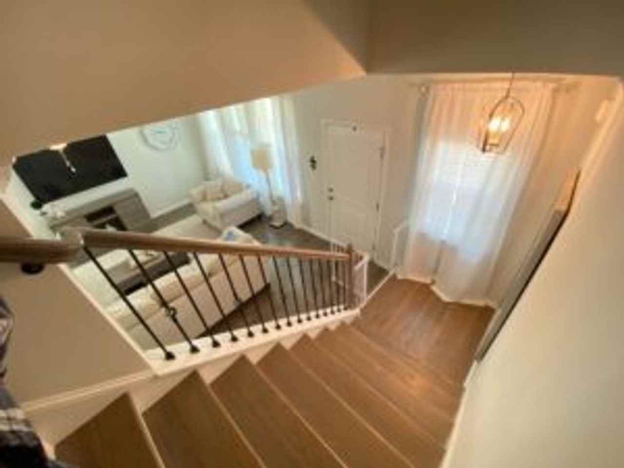 243 Sallie Gordon Ln - Photo 3 of 16