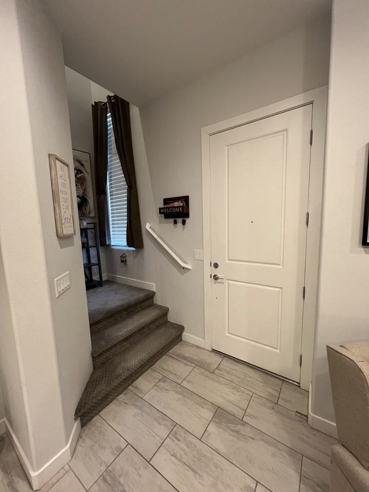 6445 Wide Sky St - Photo 2 of 24