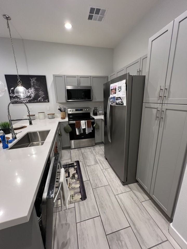 6445 Wide Sky St - Photo 5 of 24