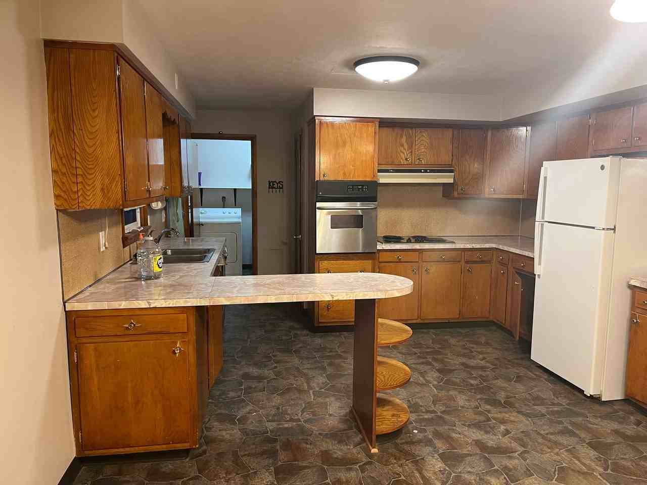 2006 White St - Photo 4 of 29