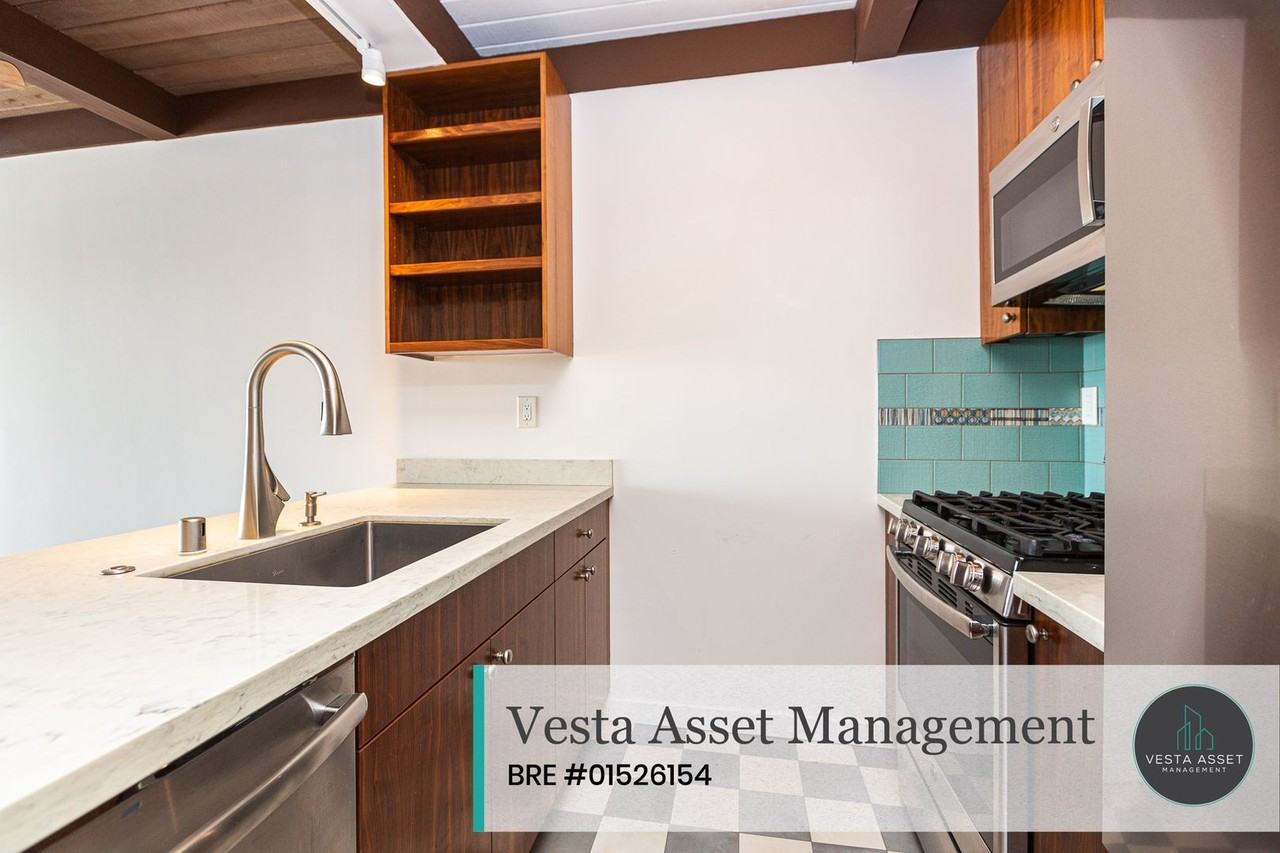 970 Duncan St - Photo 7 of 18