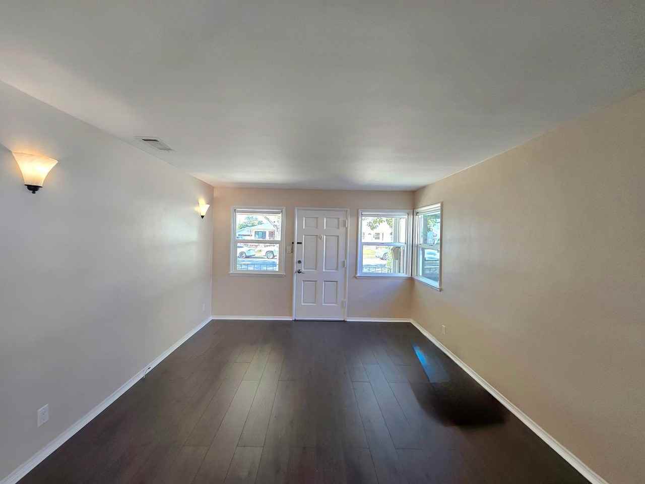 1230 N Reese Pl - Photo 3 of 29