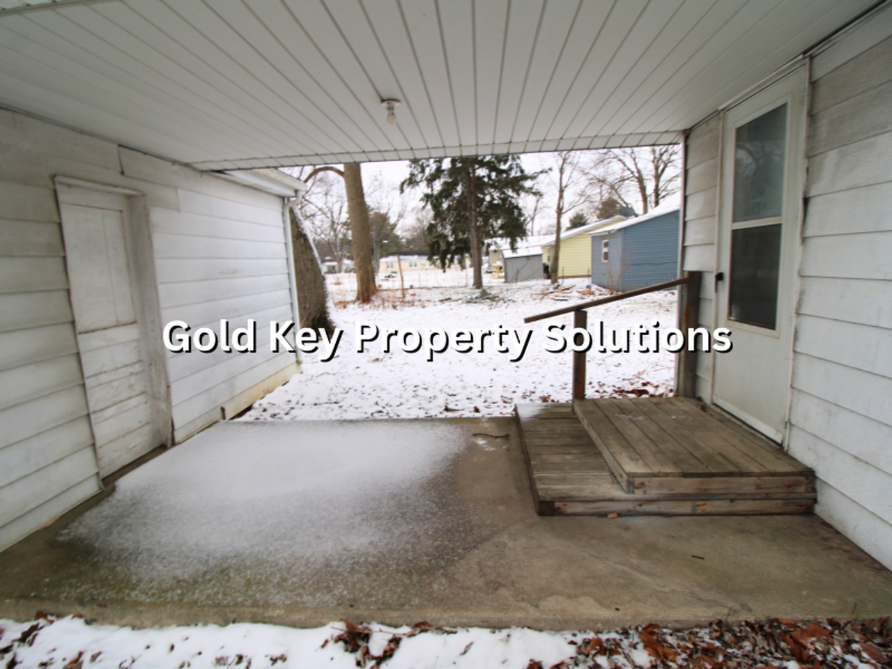 2204 S Waldemere Ave - Photo 4 of 17