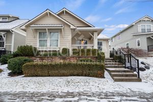 featured image of 1842 W Summit Pkwy