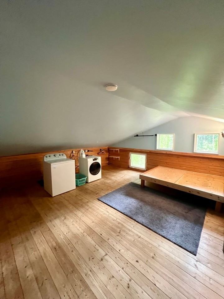 114 Roxie Rd - Photo 3 of 14