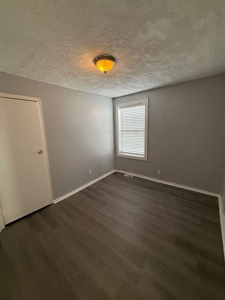 103 Cloverdale Ct - Photo 6 of 6