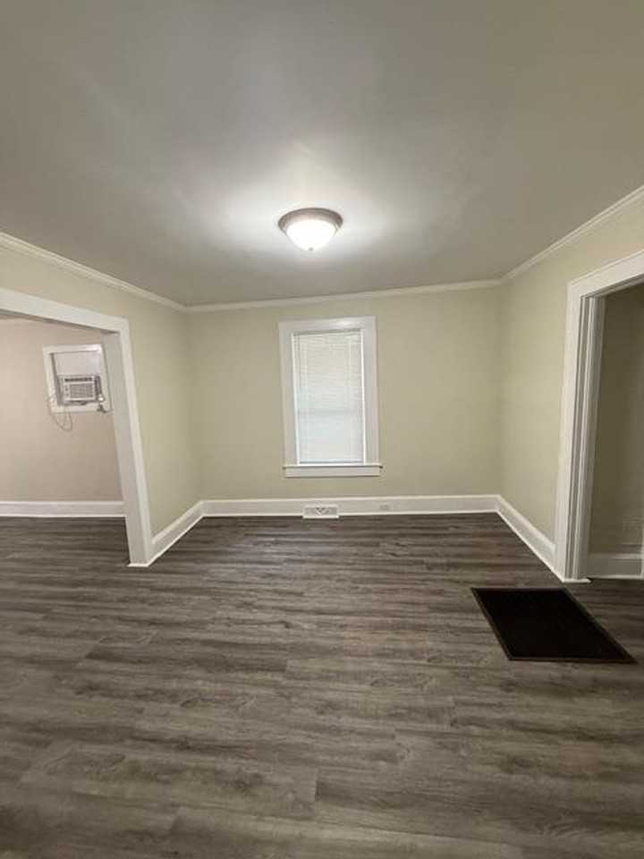 3844 Green Point Dr - Photo 4 of 8