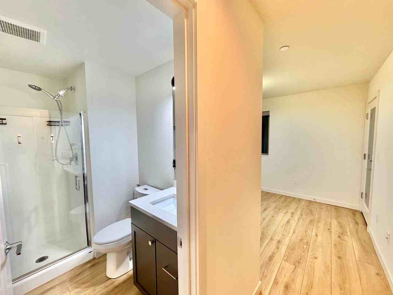 18529 Ashworth Ave N - Photo 6 of 38