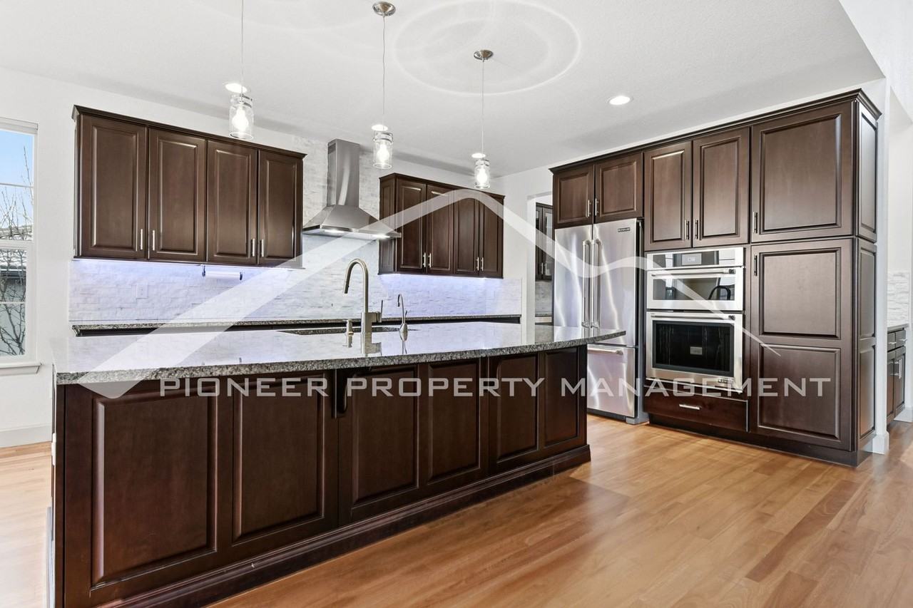 2164 S Nile St - Photo 7 of 46